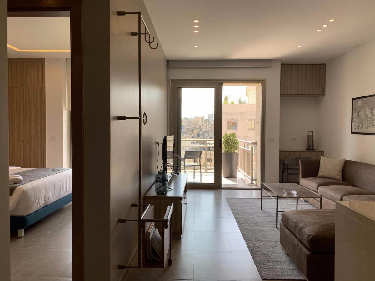 Zur Studios And Suites Beyrut Dış mekan fotoğraf